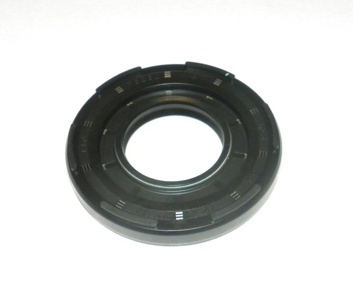 WSM PWC Oil Seals Crankshaft Oil Seal Tiger Shark 640 94-99 - 009-726