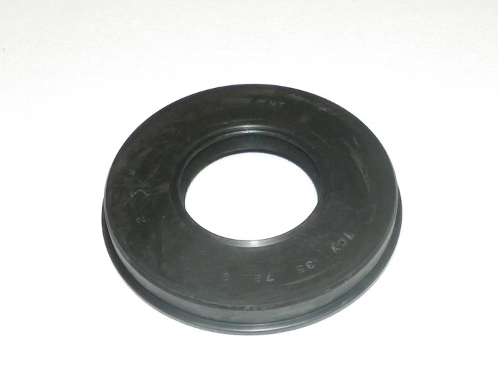 WSM PWC Oil Seals Crankshaft Oil Seal Tiger Shark 640 94-99 - 009-728
