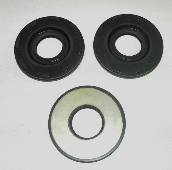 WSM PWC Oil Seals Crankshaft Oil Seal Kit Kawasaki 650 / 750 86-02 - 009-901T