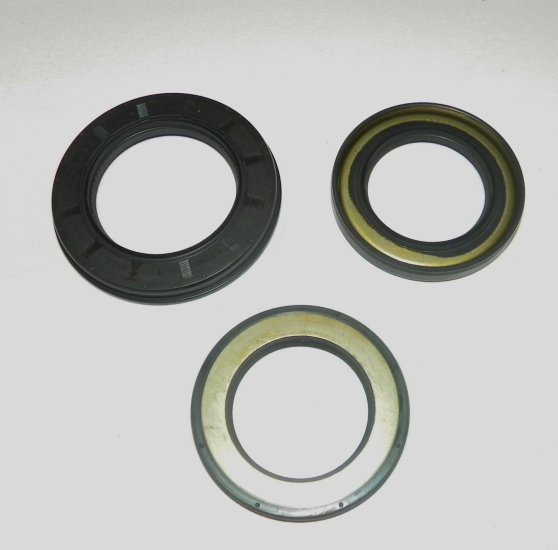 WSM PWC Oil Seals Crankshaft Oil Seal Kit Kawasaki 1200 / 1500 03-25 - 009-902-05T