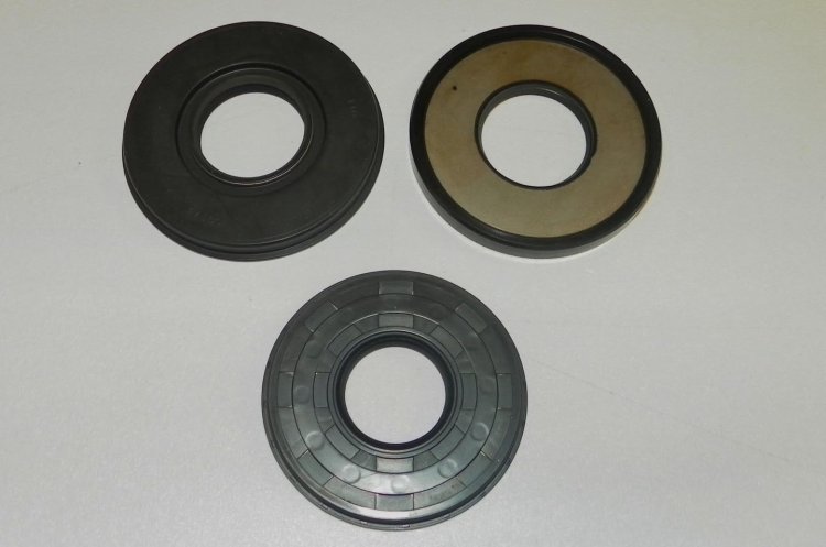 WSM PWC Oil Seals Crankshaft Oil Seal Kit Polaris 650 - 780 92-04 - 009-903T