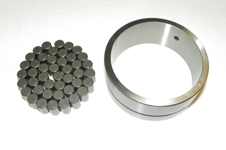 WSM MAR Engine bearings Center Main Bearing Mercury / Mariner 200 - 300 Hp - 010-144