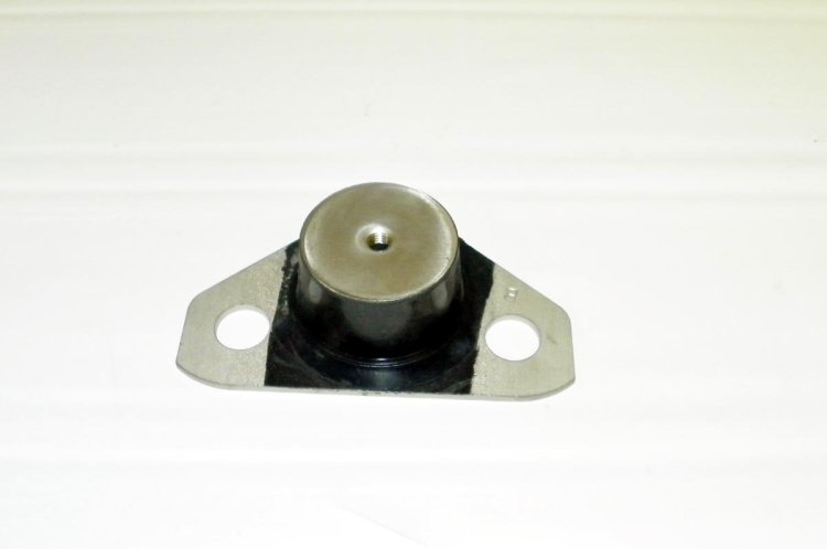 WSM PWC Motor Mounts Motor Mount Sea-Doo 800 04-05 - 011-132